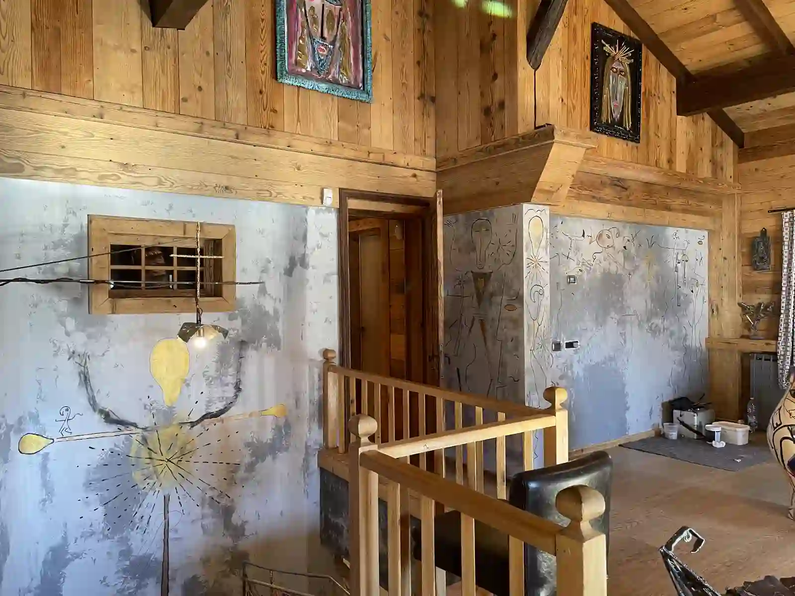 Chalet con pareti a graffiti — Creative Design
